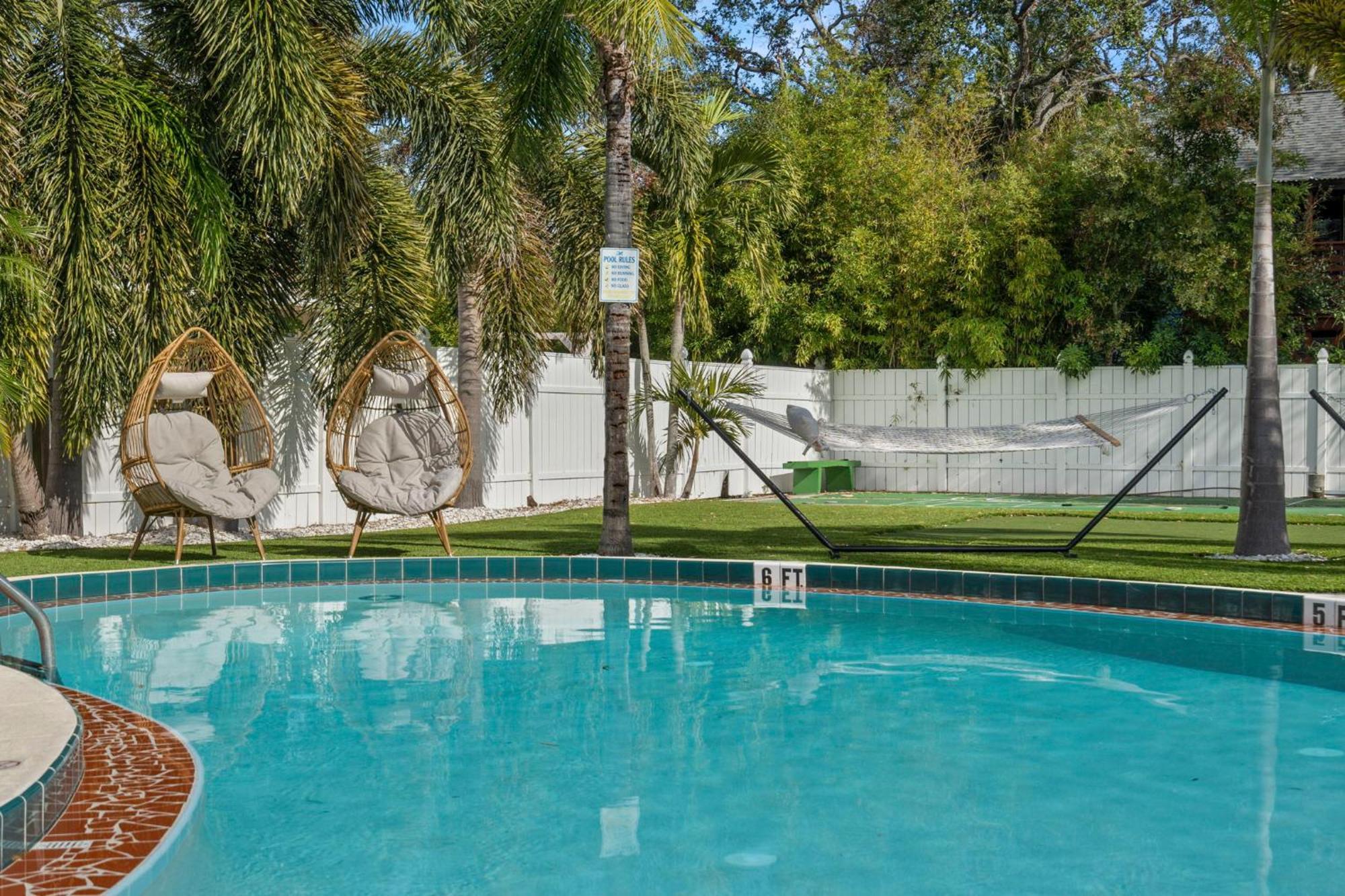 2B1B Stylish Little House W Shared Pool 511 Villa เคลียร์วอเตอร์ ภายนอก รูปภาพ